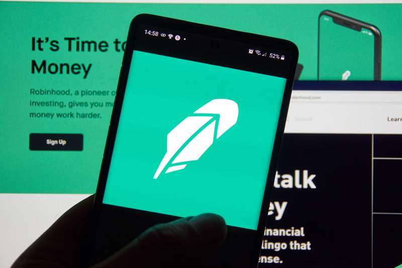Robinhood Gains on New 24/7 Phone Support, Jump in Cryptos